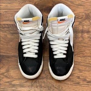 Nine Blazer Mid-Top Sneakers